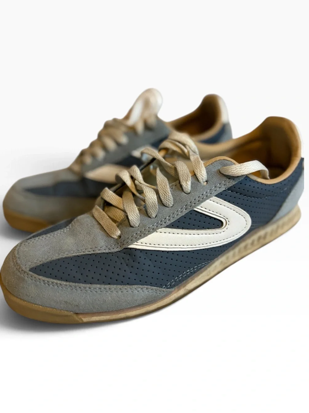 Tretorn men’s 7 retro sneakers gray suede navy gum sole